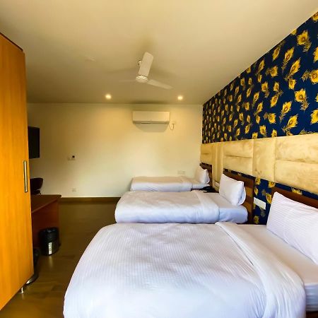 Sky Suites Gurgaon Bagian luar foto