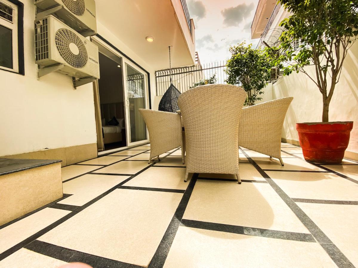 Sky Suites Gurgaon Bagian luar foto