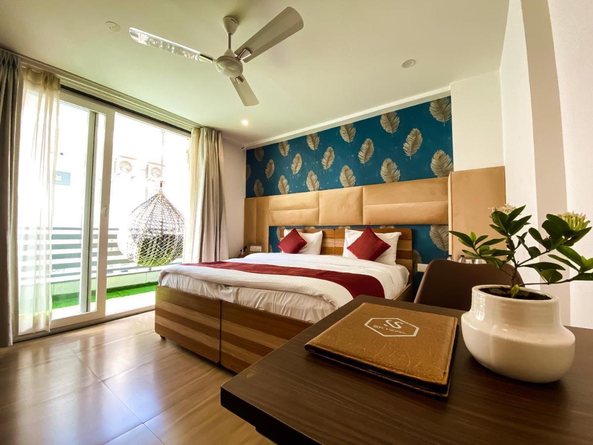 Sky Suites Gurgaon Bagian luar foto