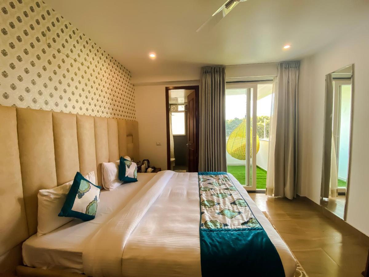 Sky Suites Gurgaon Bagian luar foto